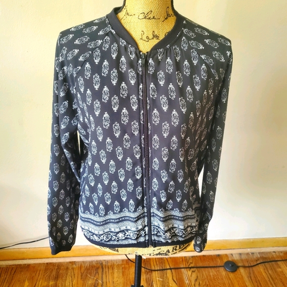 Maurices Black White Paisley Boho Full Zip Long Sleeve Jacket Size Medium - Picture 1 of 8